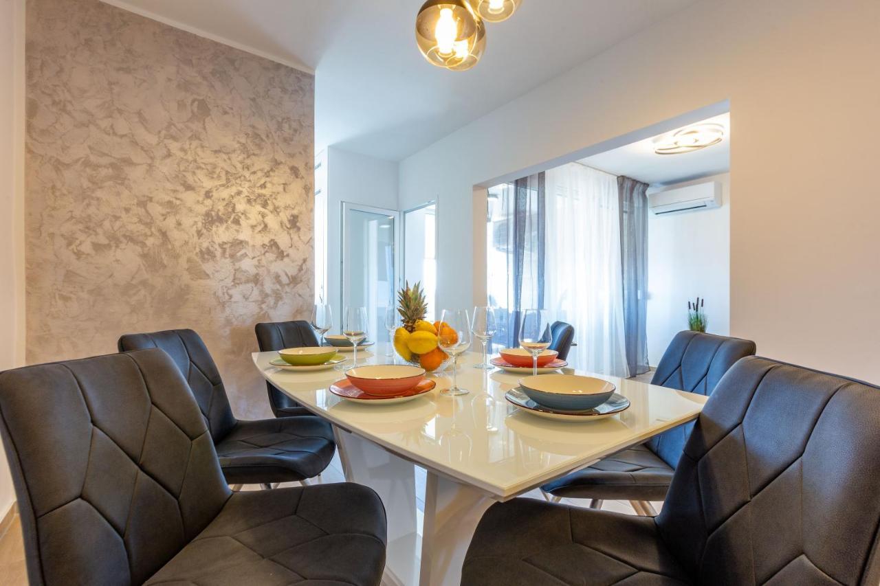 Apolon 2Bdr Apartment With Balcony ซาดาร์ ภายนอก รูปภาพ