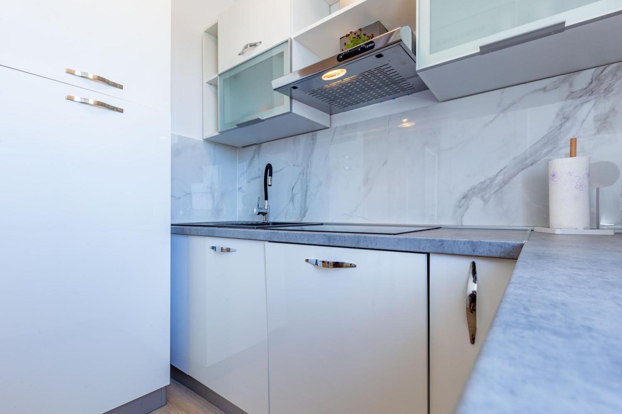 Apolon 2Bdr Apartment With Balcony ซาดาร์ ภายนอก รูปภาพ