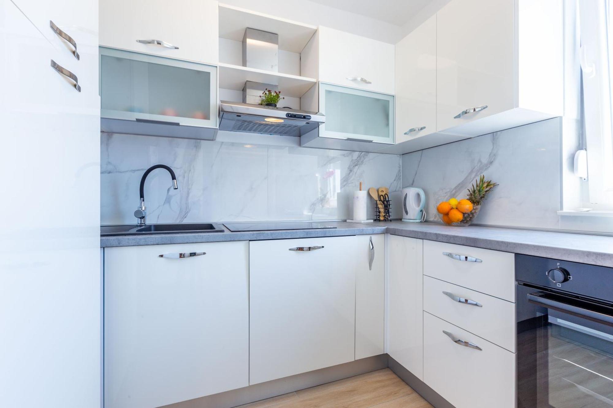 Apolon 2Bdr Apartment With Balcony ซาดาร์ ภายนอก รูปภาพ