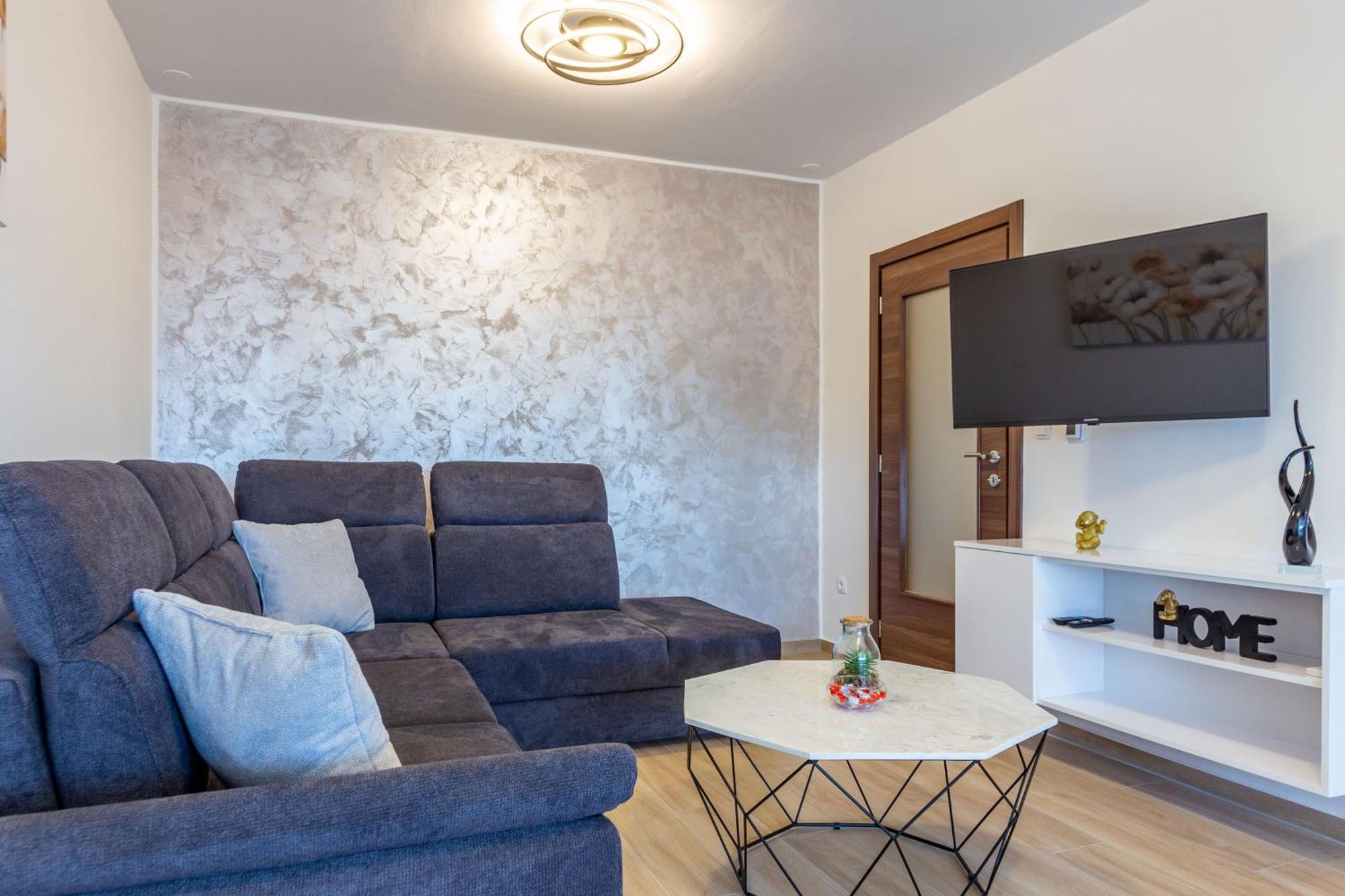 Apolon 2Bdr Apartment With Balcony ซาดาร์ ภายนอก รูปภาพ
